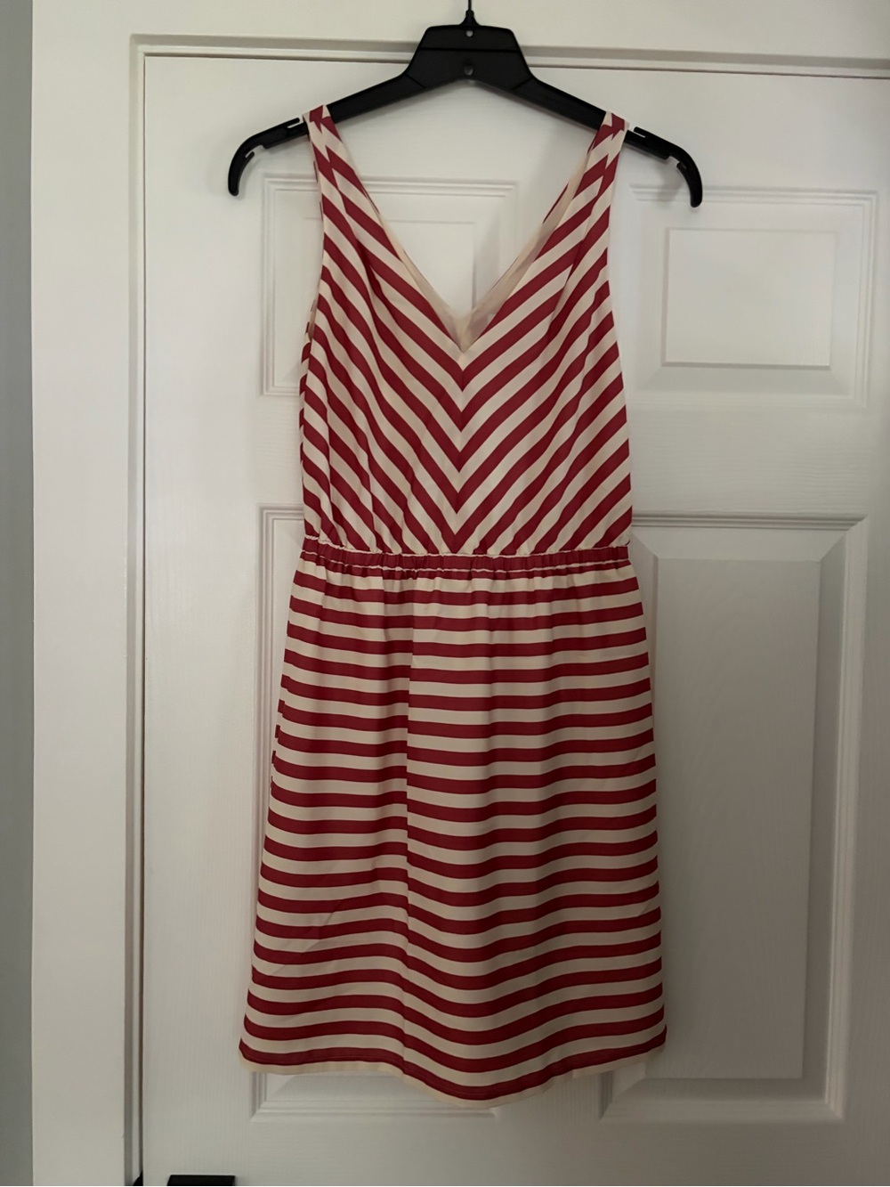 LOFT Red and Cream Striped V‑Neck dress lined  NWOT